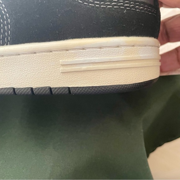 Children’s Place boys sneaker. Leather upper balance man. Size US 4. New - Picture 9 of 11